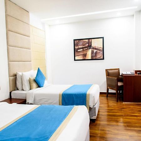 Hotel Ascent Biz Noida Zewnętrze zdjęcie