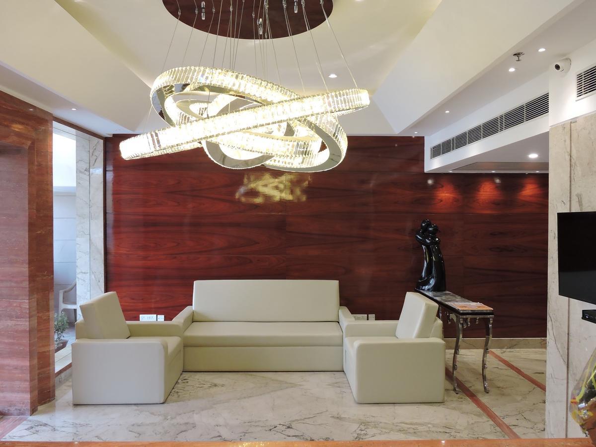 Hotel Ascent Biz Noida Zewnętrze zdjęcie