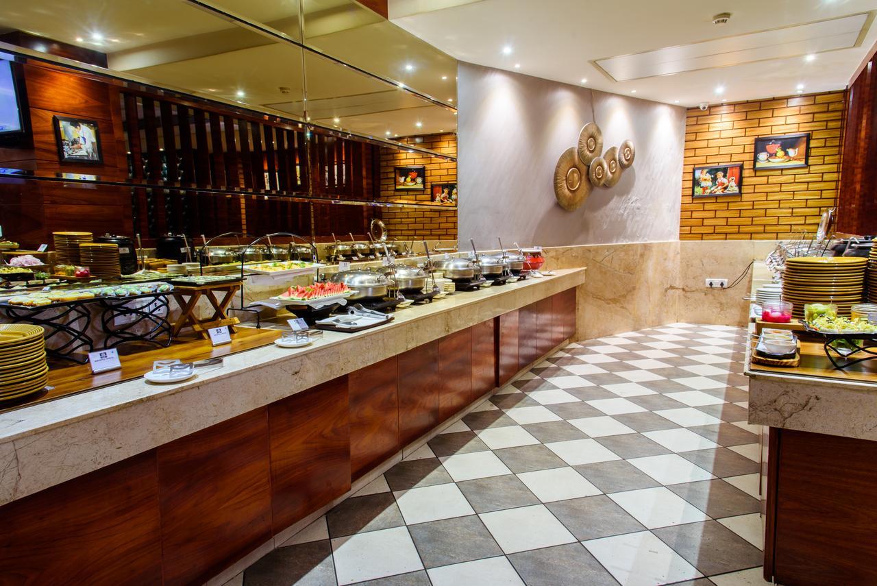 Hotel Ascent Biz Noida Zewnętrze zdjęcie