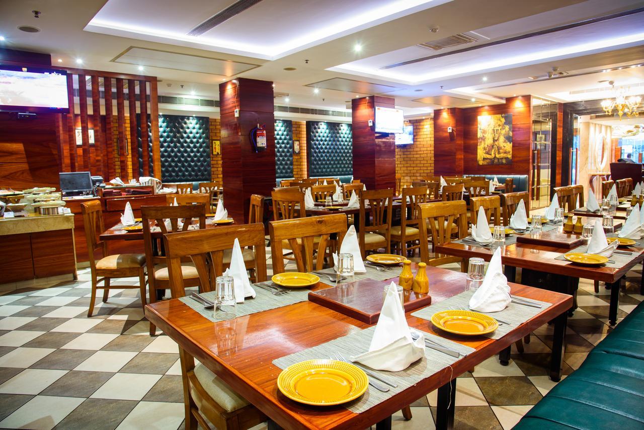 Hotel Ascent Biz Noida Zewnętrze zdjęcie