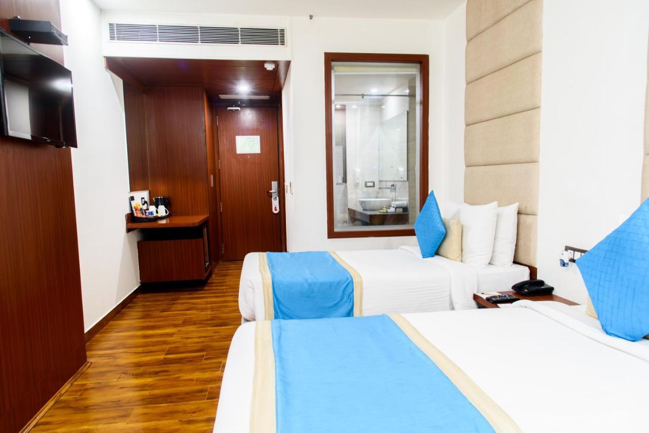 Hotel Ascent Biz Noida Zewnętrze zdjęcie