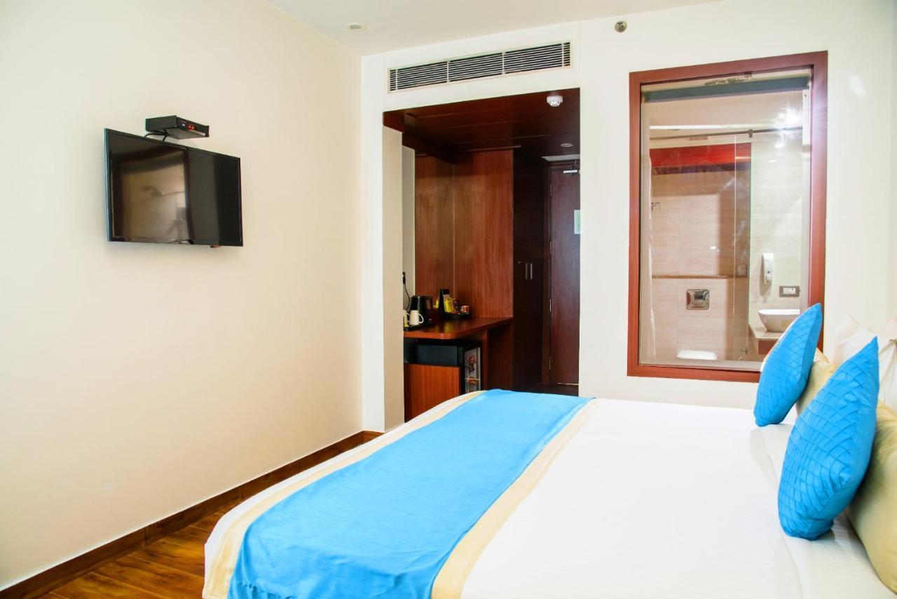 Hotel Ascent Biz Noida Zewnętrze zdjęcie