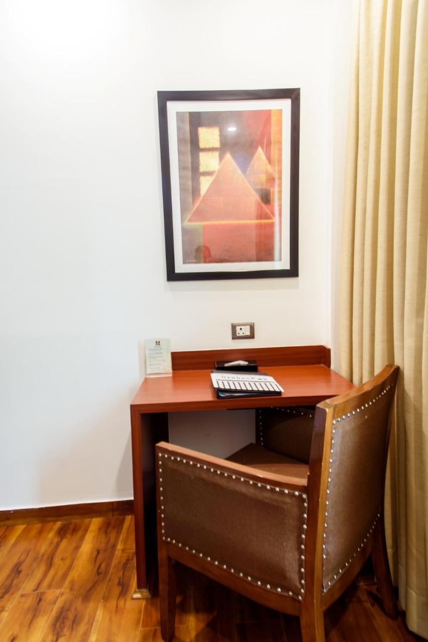 Hotel Ascent Biz Noida Zewnętrze zdjęcie